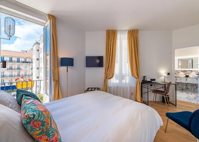 Boutique Cote D'azur 호텔 4*